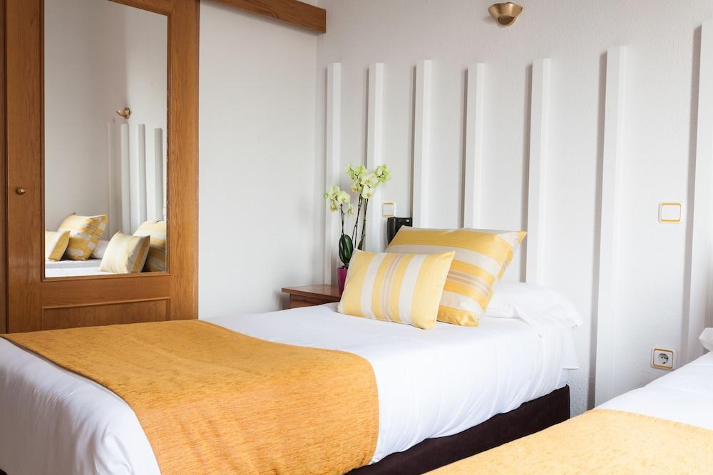 Hostal Josefina-Gran Via Мадрид Экстерьер фото
