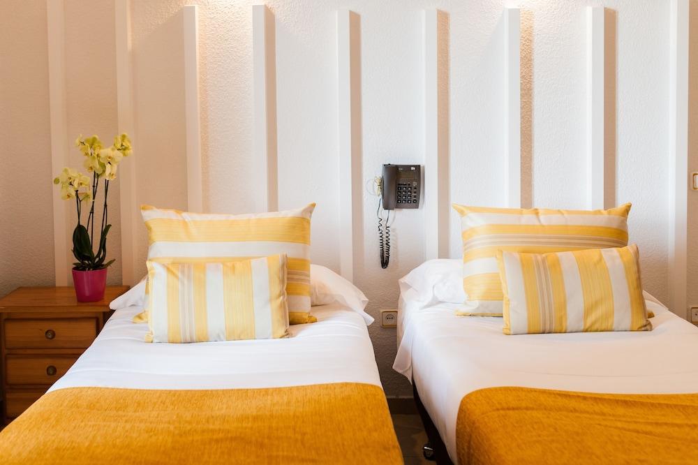 Hostal Josefina-Gran Via Мадрид Экстерьер фото