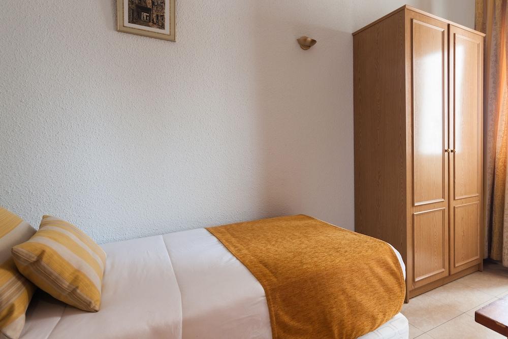 Hostal Josefina-Gran Via Мадрид Экстерьер фото