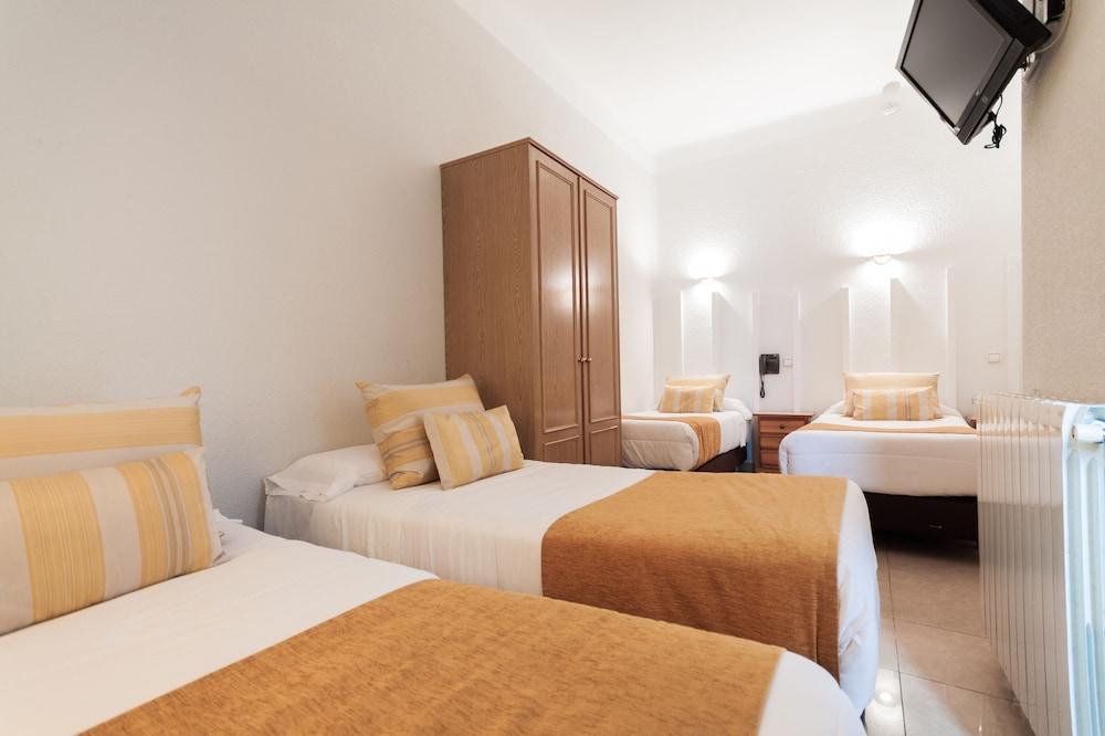 Hostal Josefina-Gran Via Мадрид Экстерьер фото
