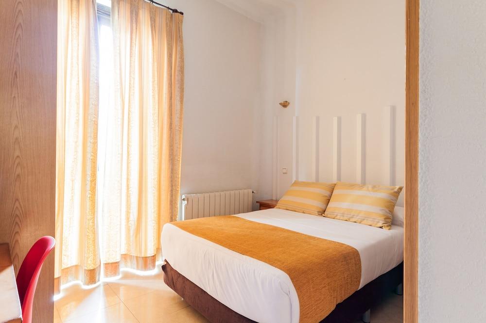 Hostal Josefina-Gran Via Мадрид Экстерьер фото
